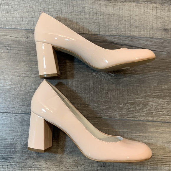 Bettye Muller patent leather block heels size 7 - Picture 3 of 10